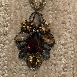 Loft jewel pendant necklace